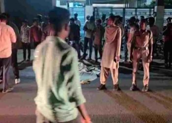 तेज रफ्तार ट्रेलर का कहर: तिल्दा-नेवरा में महिला की दर्दनाक मौत, चालक गिरफ्तार