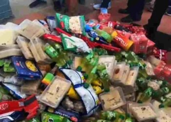 CG NEWS: एक्सपायरी खाद्य सामग्री बेचने पर दुकानों पर छापा, लाखों का सामान जब्त