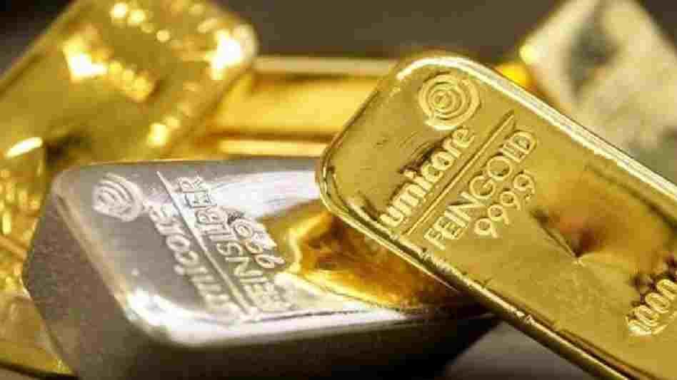 Gold-Silver Rates Update: चांदी 2.15 लाख रुपये सस्‍ती, गोल्‍ड भी बिखरा… जानिए आज कितना है भाव