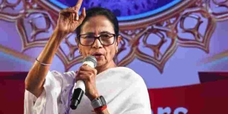 ‘SPG से झालमुड़ी बनवाकर नाटक रचा…’, ममता बनर्जी ने PM मोदी को घेरा