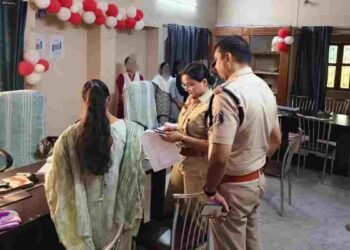 CG NEWS: हसीन चेहरों का जाल और लाखों की ठगी: सोशल मीडिया से फोटो चुराकर युवकों को लूटने वाला गिरोह गिरफ्तार