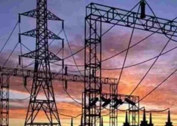 बिजली विभाग की बेरहमी: रायपुर में भीषण गर्मी के बीच बिना सूचना काटे जा रहे कनेक्शन, अंधेरे में कटे दिन-रात