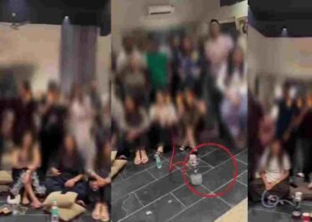 CG NEWS: VIP रोड फार्महाउस में हुक्का पार्टी का वीडियो वायरल, जांच शुरू