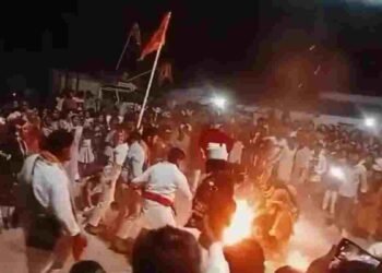 CG NEWS- हनुमान जयंती कार्यक्रम में बड़ा हादसा: करतब के दौरान भड़की आग, महिला समेत 3 लोग झुलसे