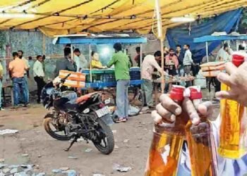 रायपुर ब्रेकिंग: छत्तीसगढ़ में ‘अहाता’ नीति जारी, 1 लाख की पार्टी छोड़िए… अब ‘चखना जोन’ का होगा ऑनलाइन टेंडर!