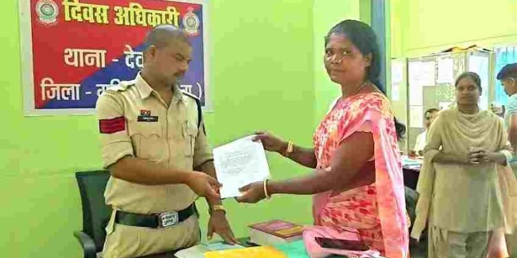 गरियाबंद में ‘गायब’ हो गई पानी टंकी: 3 लाख का काम फाइलों में पूरा, पूर्व जिप सदस्य ने लिखाई ‘टंकी की गुमशुदगी की रिपोर्ट’