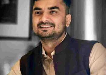 छोटी क्लिनिक से लंदन संसद तक: डॉ. उत्कर्ष त्रिवेदी का सफर बना प्रेरणा, छत्तीसगढ़ के लिए गर्व का क्षण