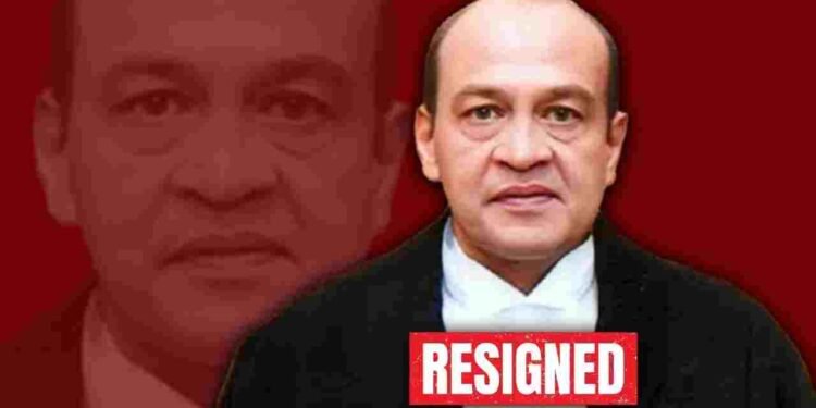 BREAKING NEWS- कैश कांड में घिरें जस्टिस वर्मा ने राष्ट्रपति को भेजा इस्तीफा, महाभियोग की चल रही कार्यवाही