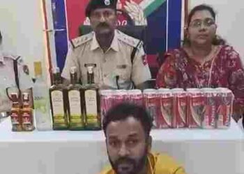 दुर्ग में हमसफर एक्सप्रेस के कोच अटेंडेंट के पास मिली शराब, आरपीएफ-आबकारी की संयुक्त कार्रवाई