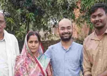 CG NEWS- संघर्ष से शिखर तक: तेंदूपत्ता संग्राहक के बेटे अजय गुप्ता ने IFS में लहराया परचम, हासिल की देश में 91वीं रैंक