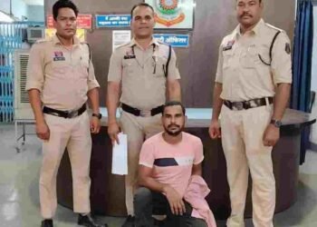 CG NEWS- बेटे के दोस्त ने ही की मां से छेड़छाड़, घर में अकेली पाकर किया रेप का प्रयास, गिरफ्तार