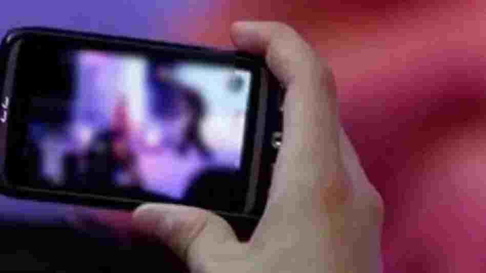 पत्नी के प्राइवेट वीडियो और अजीबोगरीब सनक… सन्न कर देगी ये कहानी