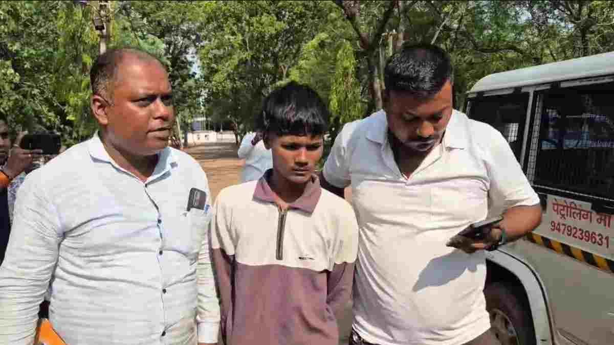 मनचले की करतूत: नाबालिग को रास्ता रोककर देता था तेजाब फेंकने की धमकी, पुलिस ने आरोपी रियाज को दबोचा