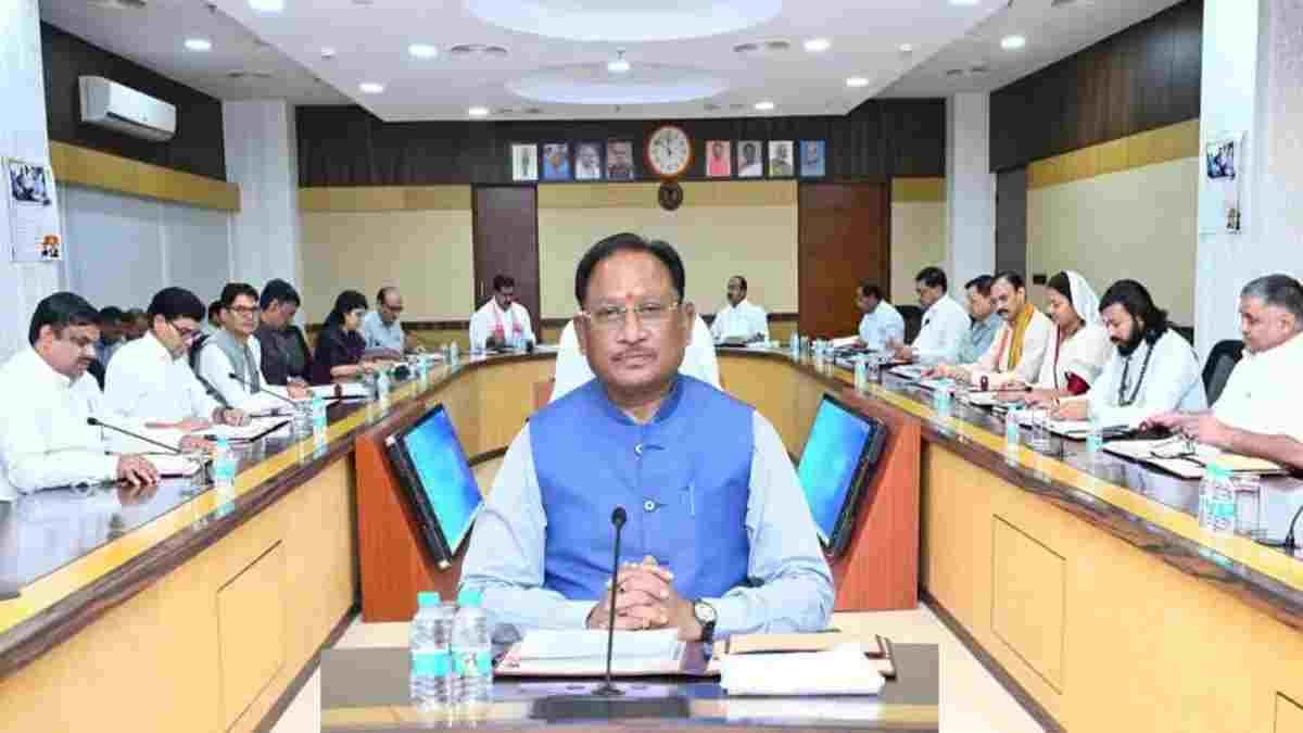 छत्तीसगढ़ कैबिनेट के बड़े फैसले: अब ग्रामीणों को मिलेगा 125 दिन का गारंटी रोजगार, ‘अटल आजीविका समृद्धि हाट’ और नई बायोगैस नीति को मंजूरी