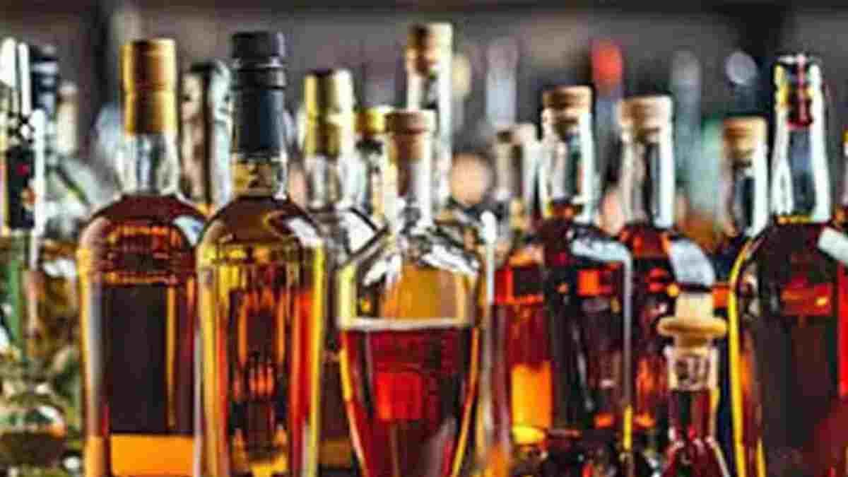 छत्तीसगढ़ आबकारी विभाग का बड़ा फैसला: शराब कारोबार में चौथे प्लेयर ‘पिकाडिली’ की एंट्री, प्लास्टिक बोतल के लिए मिली एक महीने की मोहलत