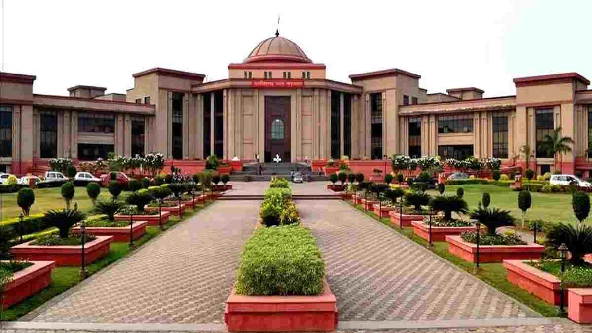 बघेल की विधायकी पर संकट, हाईकोर्ट ने नामंजूर की चुनाव याचिका खारिज करने की मांग