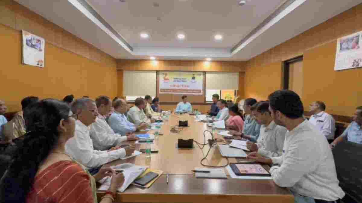छत्तीसगढ़ में सहायक प्राध्यापकों के 700 पदों पर सीधी भर्ती को हरी झंडी, कॉलेजों को 31 जुलाई तक मिलेंगे नियमित प्राचार्य