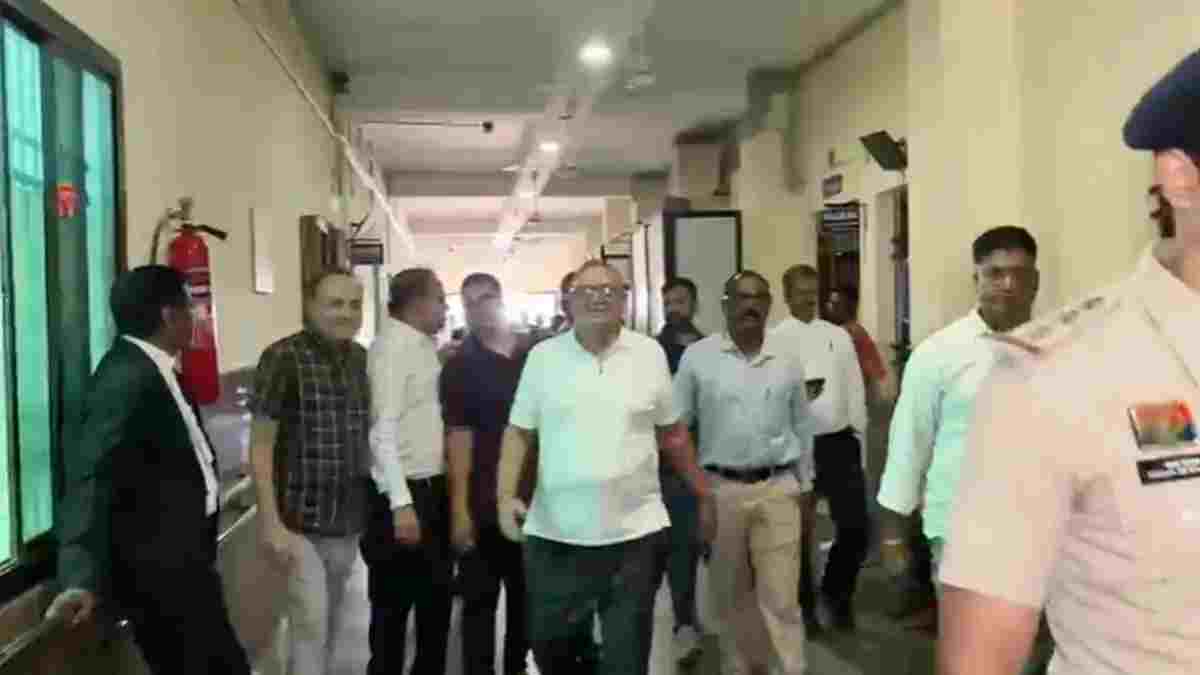 छत्तीसगढ़ महाघोटाला: 3 साल से फरार कांग्रेस के पूर्व कोषाध्यक्ष रामगोपाल अग्रवाल गिरफ्तार, कोर्ट ने 17 जुलाई तक EOW की रिमांड पर भेजा