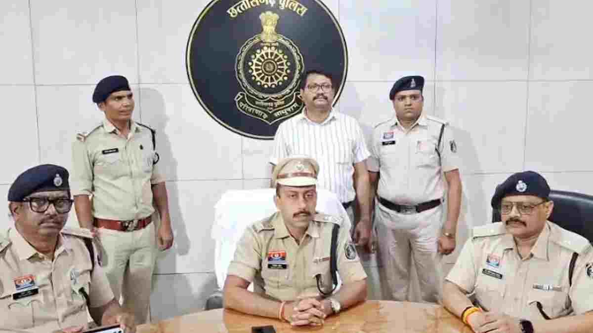 14.56 करोड़ के बैंक घोटाले का मुख्य आरोपी गिरफ्तार, तमिलनाडु से ट्रांजिट रिमांड पर बेमेतरा लाया गया