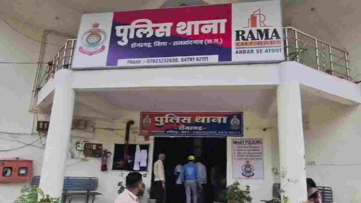 डोंगरगढ़ में खूनी संघर्ष: प्रेम प्रसंग के चलते युवक पर चाकू से जानलेवा हमला, गंभीर हालत में रायपुर रेफर