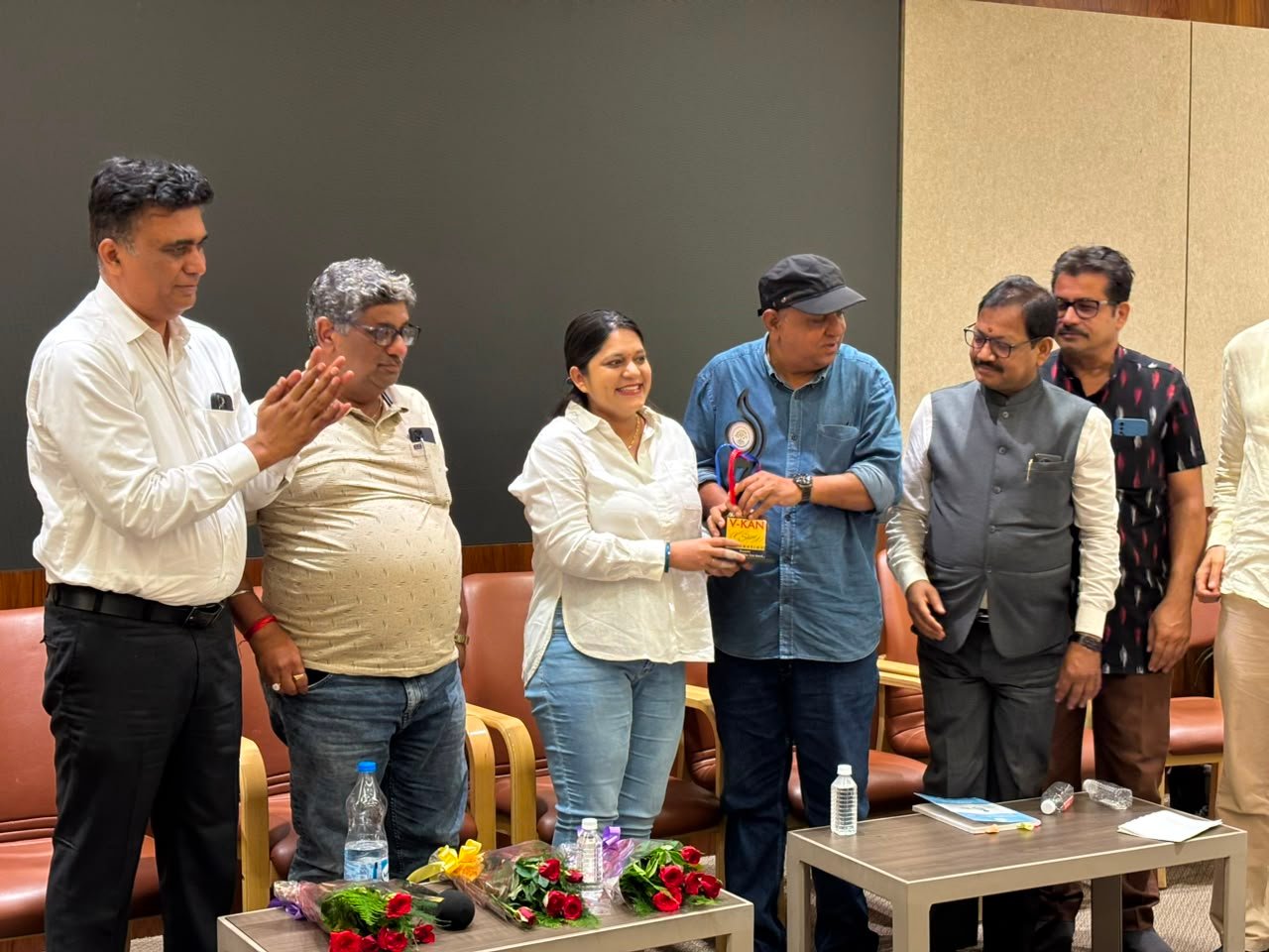 V-KAN Shine Foundation ने अंकिता शर्मा को ‘जर्नलिस्ट ऑफ द ईयर’ से नवाजा