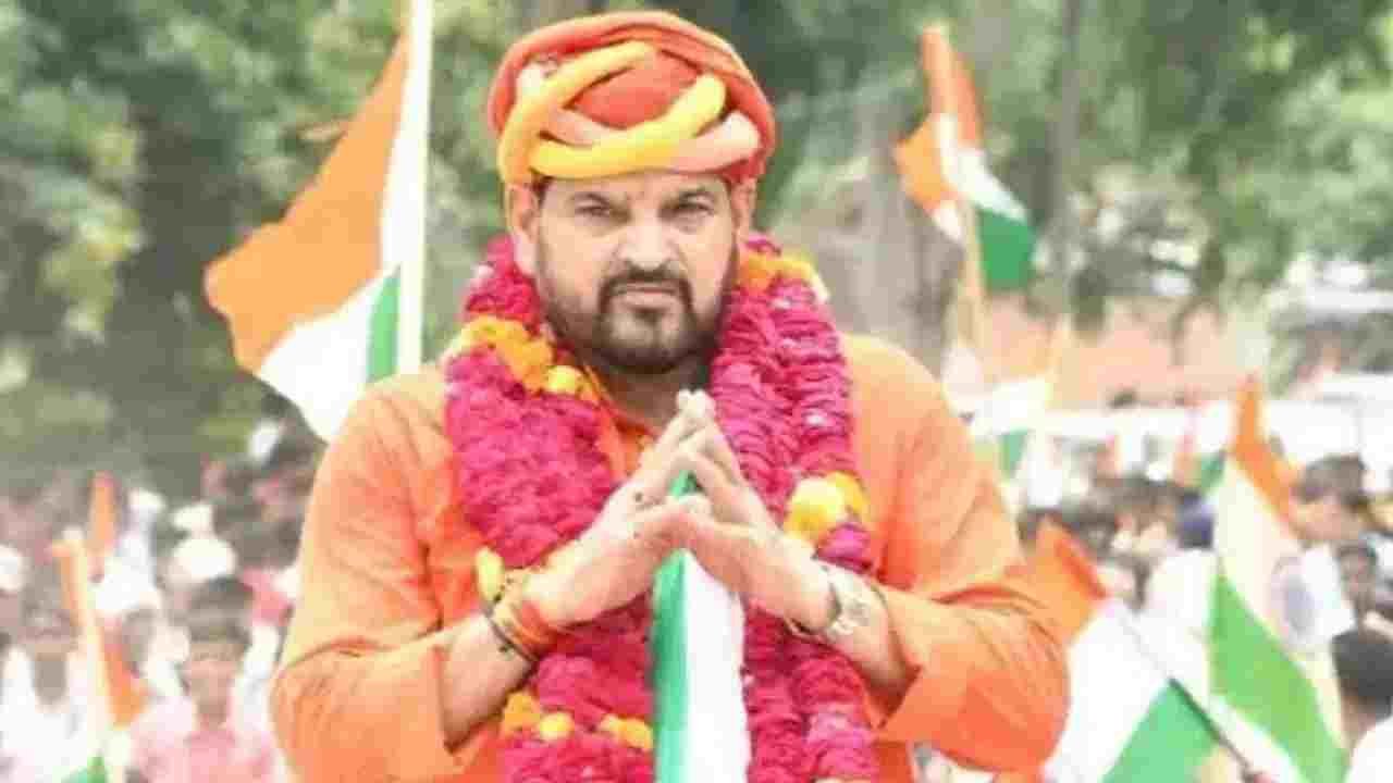300 गाड़ियां-3 लाख समर्थक.. 27 चुनाव से पहले बृजभूषण का शक्ति प्रदर्शन