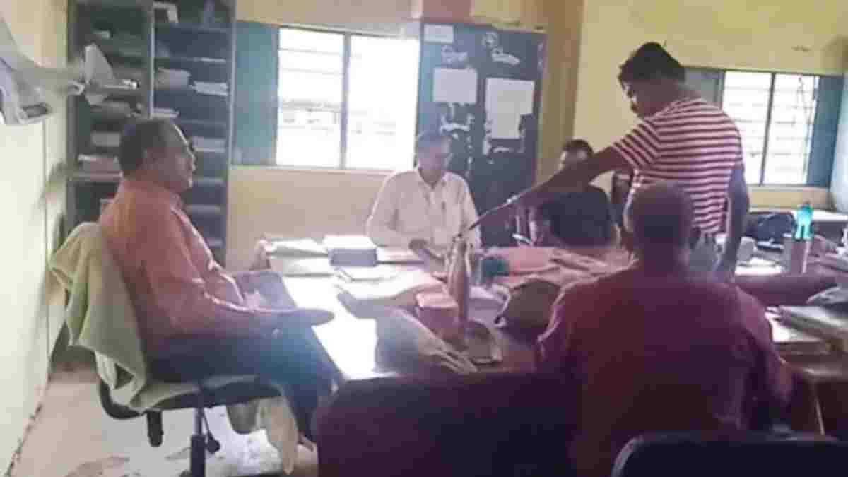 लोहर्सी स्कूल में शिक्षक और प्राचार्य के बीच विवाद, अभद्रता का वीडियो सामने आया