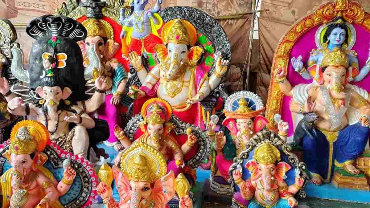 छत्तीसगढ़ में उल्लास के साथ शुरू हुआ गणेशोत्सव: 50 लाख घरों में विराजे बप्पा, 500 करोड़ के छोटे और 200 करोड़ के बड़े गणपति का कारोबार