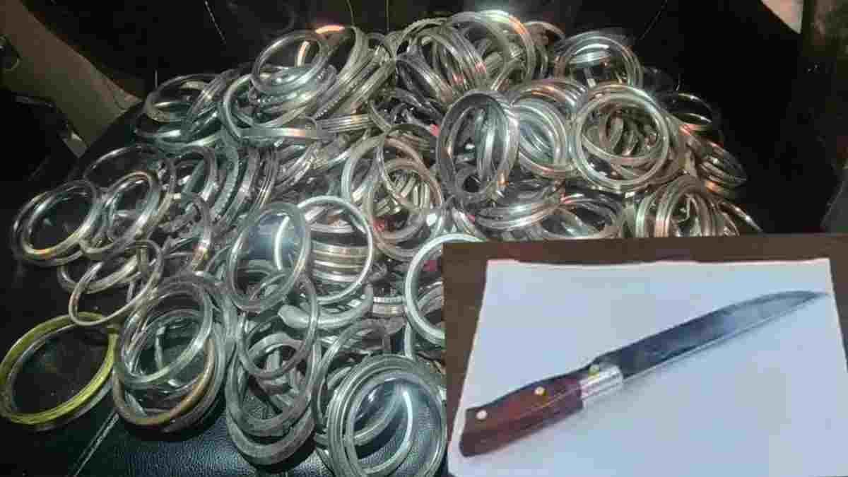 राजनांदगांव में गणेश विसर्जन झांकी के दौरान पुलिस की सख्ती, 8 युवकों पर आर्म्स एक्ट में कार्रवाई