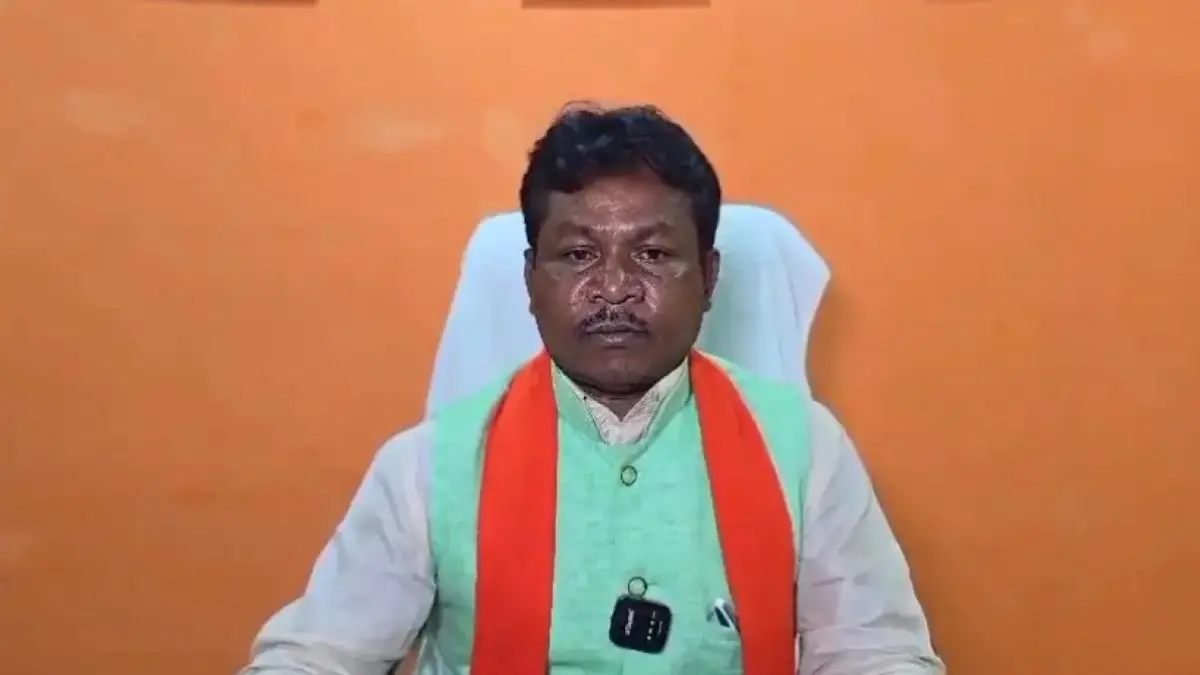 बस्तर में सुरक्षा घटाने पर सियासत तेज, भाजपा सांसद महेश कश्यप ने कांग्रेस को घेरा; दीपक बैज से मांगा जवाब