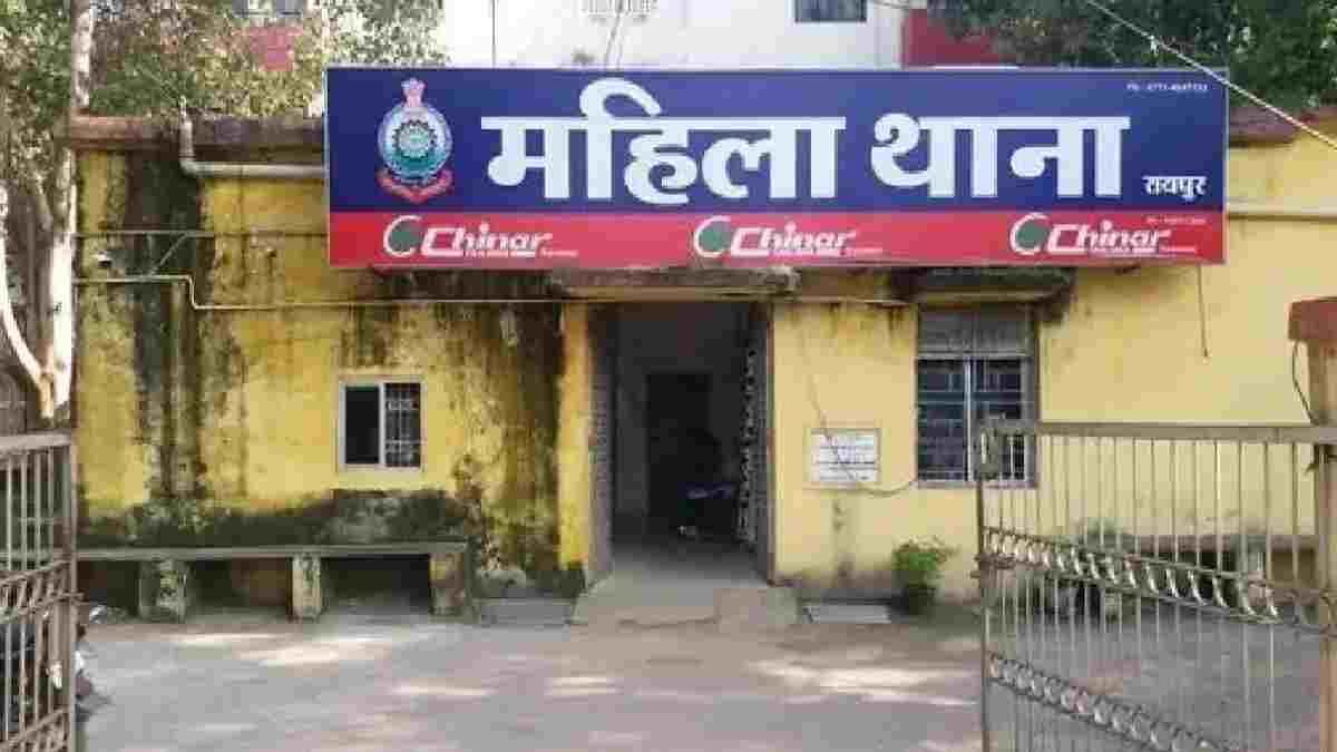 CG News: डिप्टी कलेक्टर मनोज बंजारे पर पत्नी ने लगाए दहेज प्रताड़ना के आरोप, महिला थाने में FIR दर्ज