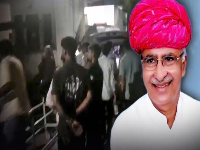 पूर्व BJP MLA भड़ाना की मॉब लिंचिंग, 70-80 लोगों ने की हत्या