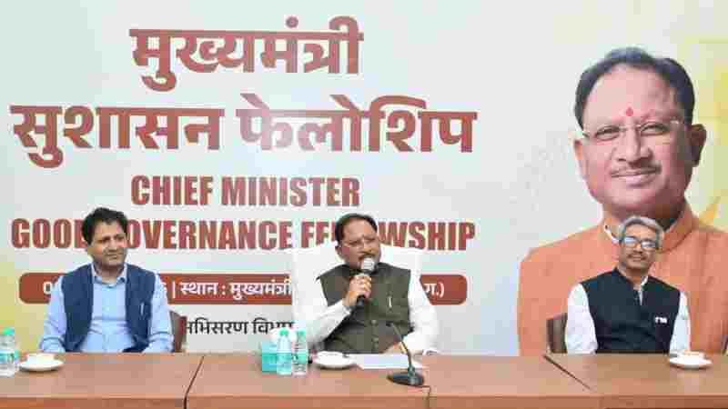 युवा शक्ति से बनेगा विकसित छत्तीसगढ़, मुख्यमंत्री विष्णु देव साय ने 36 युवा फेलो से किया संवाद